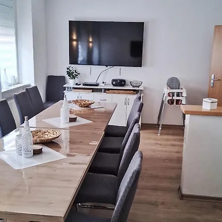L By Interhome * Kövenig